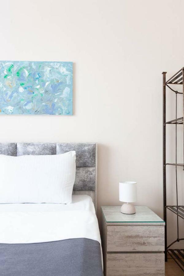 טביליסי Wehost Apartment On A Colorful Street מראה חיצוני תמונה